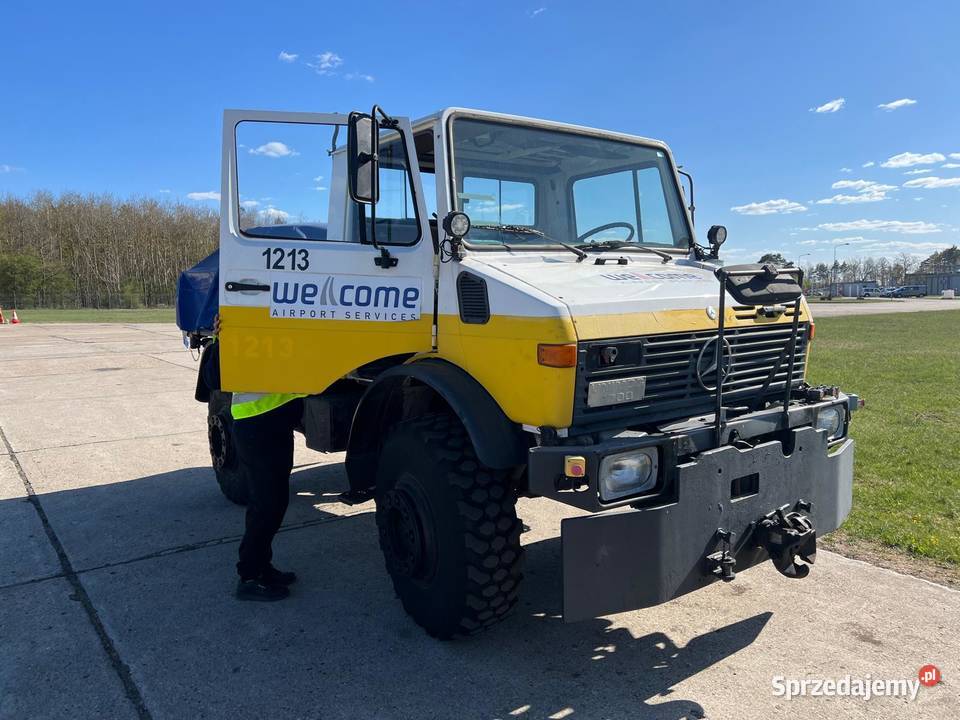 Pushback Holownik Unimog U1700 Nowy Dwór Mazowiecki