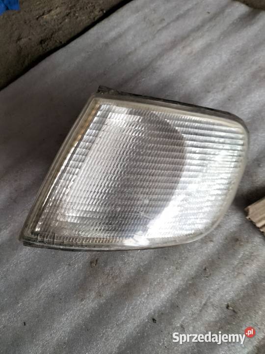KIERUNKOWSKAZ LEWY AUDI 100 C4 Kamień-Kolonia