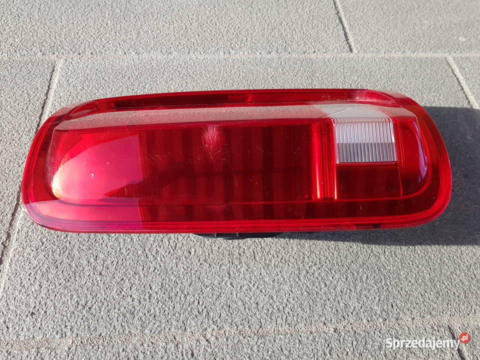 VW Amarok 2009 Lampy tył 2H1945095 2H1845088 osobowe Warszawa