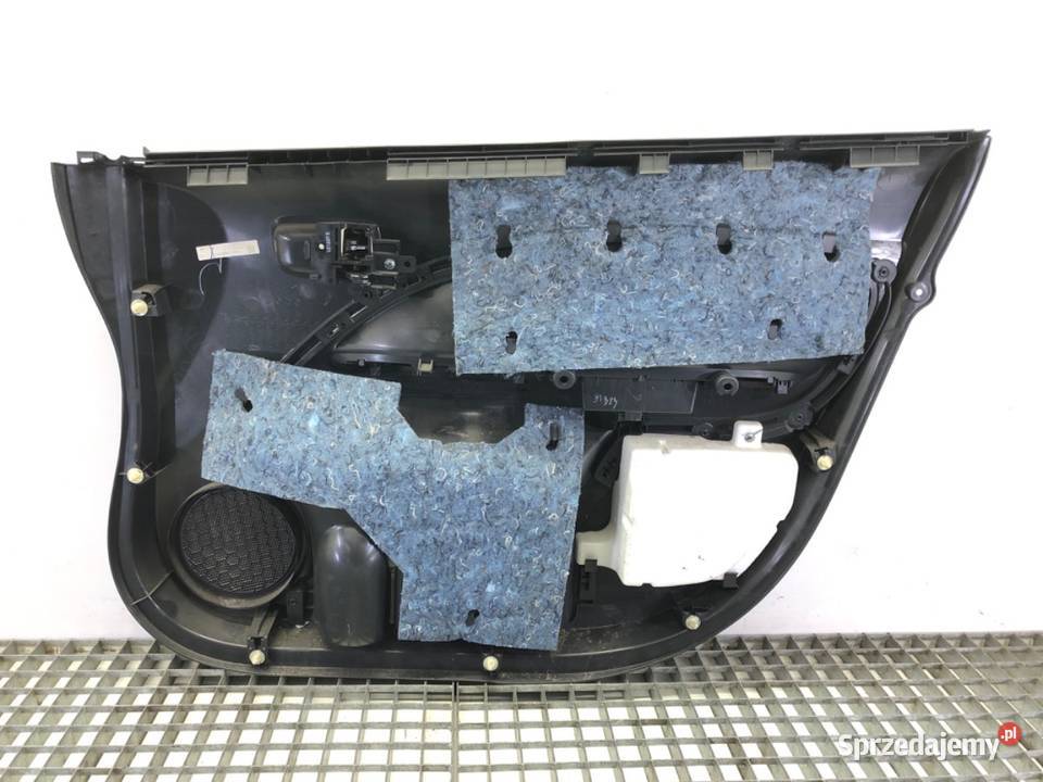 BOCZEK DRZWI LEWY PRZÓD MITSUBISHI MIRAGE SPACE osobowe