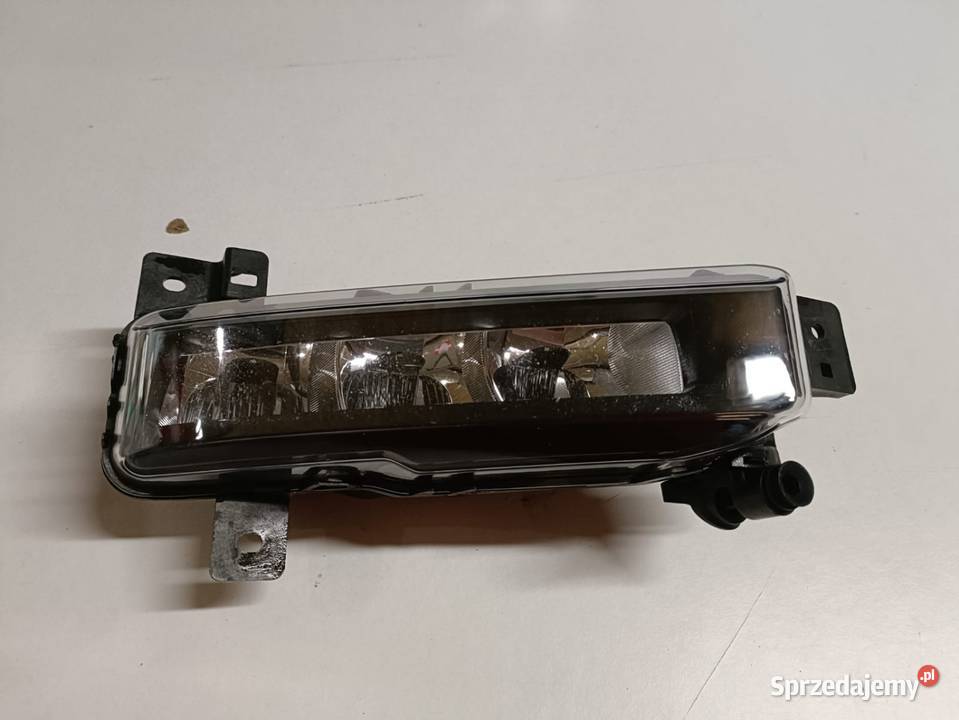 BMW 2 F45 F46 LIFT X7 G07 HALOGEN LED DRL PRAWY osobowe wielkopolskie Międzychód