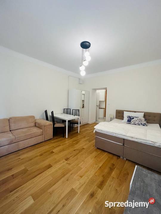 Kawalerka w świetnej lokalizacji 26 m Warszawa sprzedam