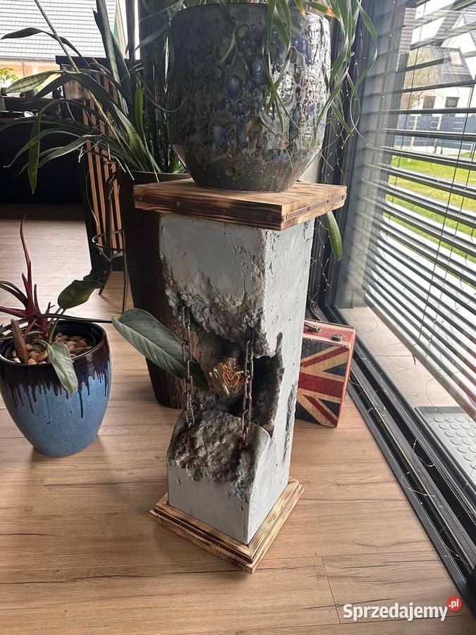 Lampa z betonu Tychy