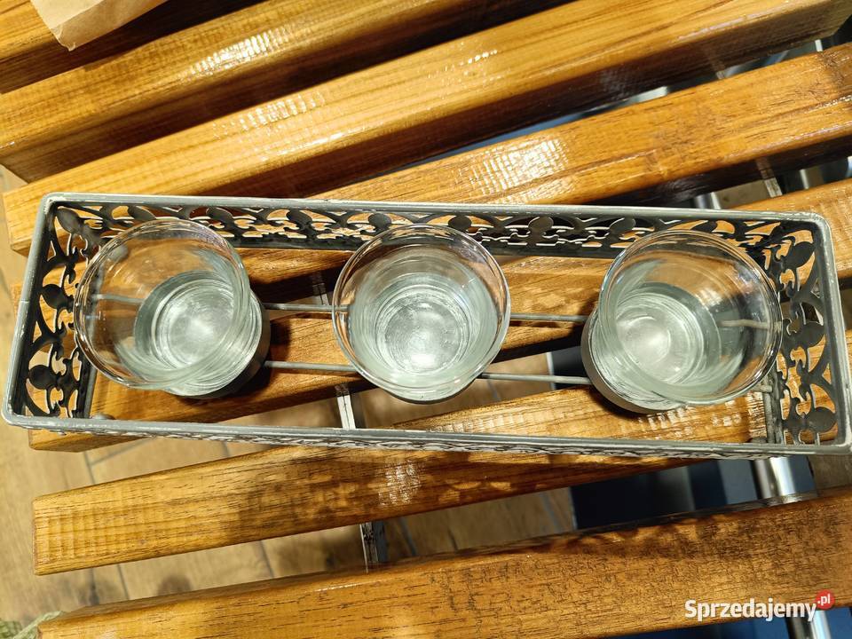 Świecznik potrójny z motywem królewskiej lilii szary Warszawa sprzedam