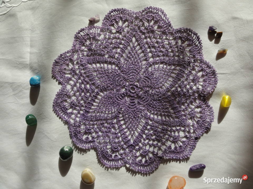 Mieniące się kolorowe serwetki ręcznie robione Obrusy i serwety lubelskie Lublin