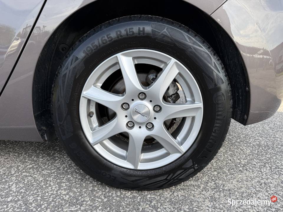 Hyundai i30 16 BENZYNA Klimatronik Nawigacja możliwa zamiana Konin