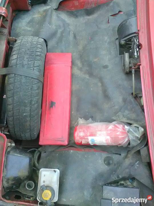 fiat 126p maluch kubelkowe fotele skórzane