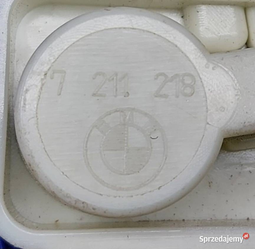 WKŁAD LAMPY PRAWEJ TYŁ BMW 3 E91 LIFT KOMBI osobowe sprzedam