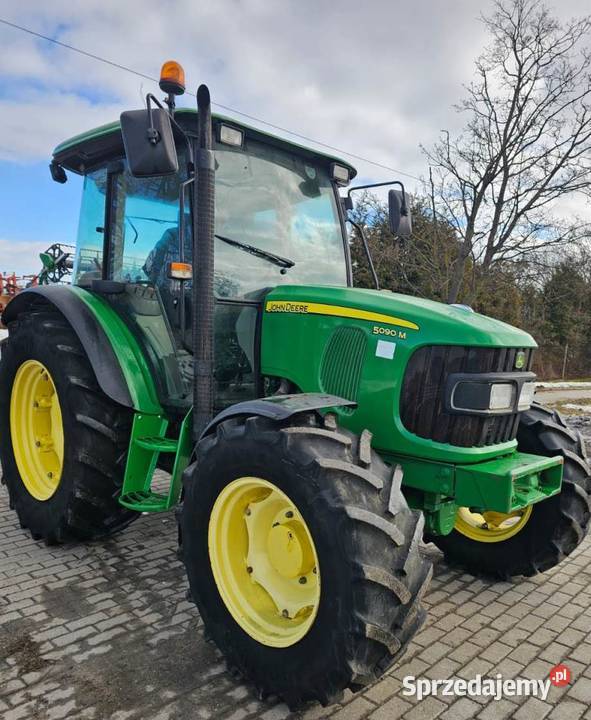 Ciągnik John Deere 5090M Różyny sprzedam