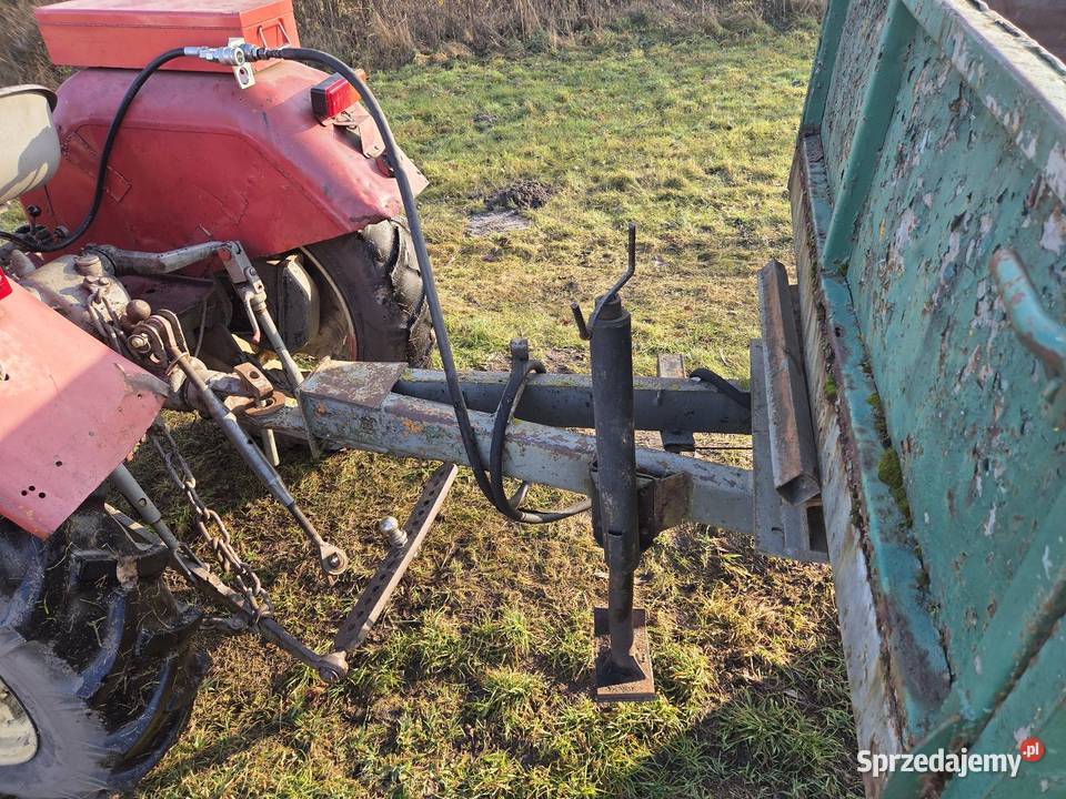 Wywrotka jedno osiowa transport Złoczew laweta Przyczepy rolnicze
