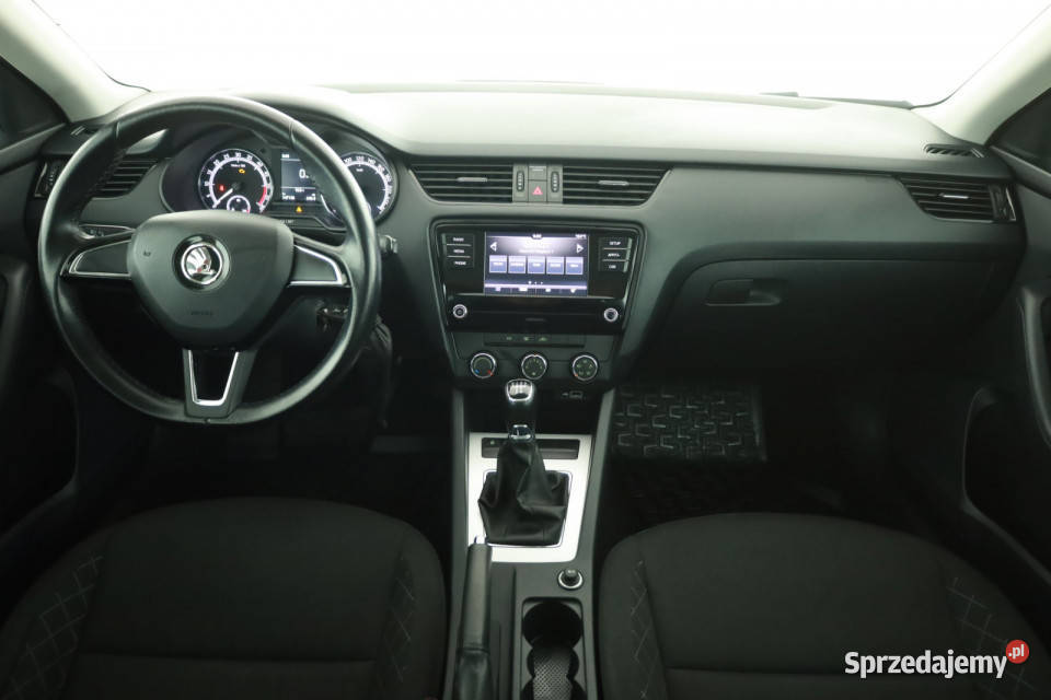 Skoda Octavia 16 TDI światła przeciwmgielne Piaseczno