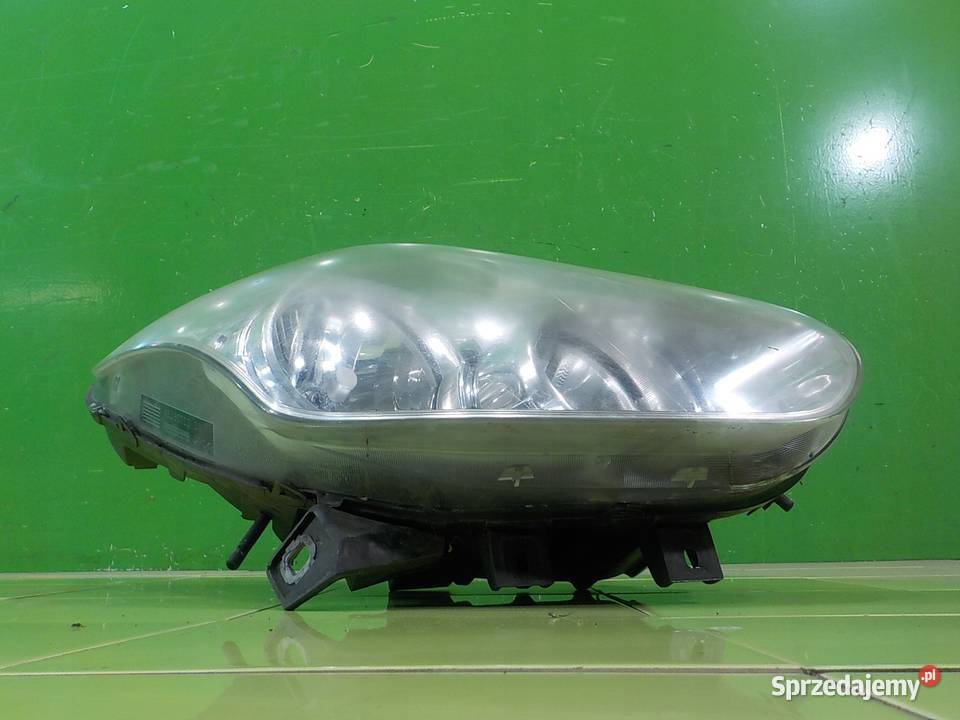 OPEL COMBO D 13 CDTI 14r VAN L1H1 lampa prawa Suków