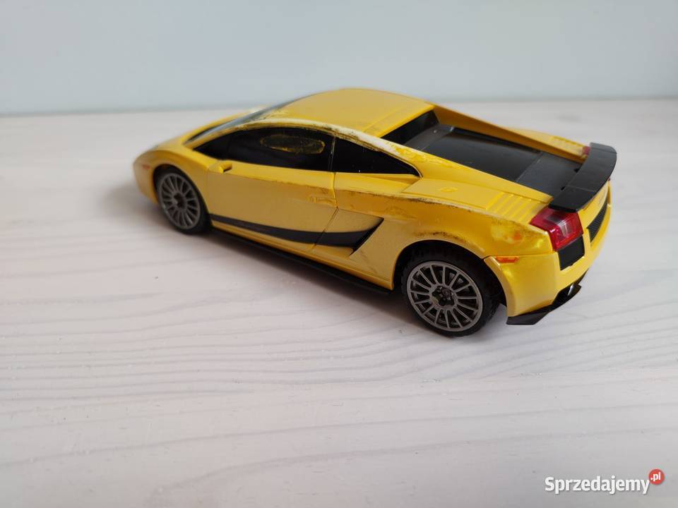 Model Lamborghini Gallardo w skali 124 Rastar Głuchołazy