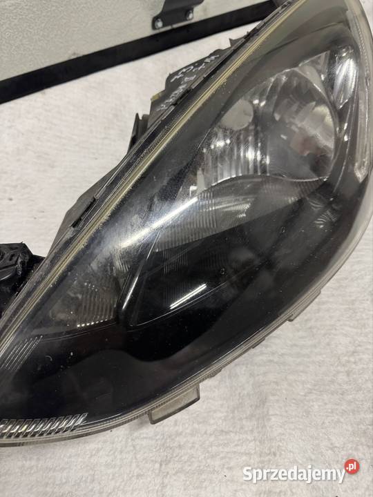 Lampa lewy przód Mazda II 0714 osobowe Jasienica