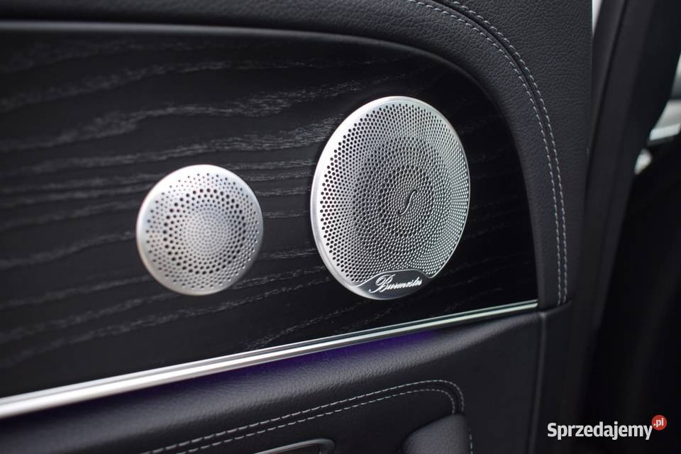 Mercedes E220d 4 matic AMG biała perła kurtyny powietrzne wielkopolskie