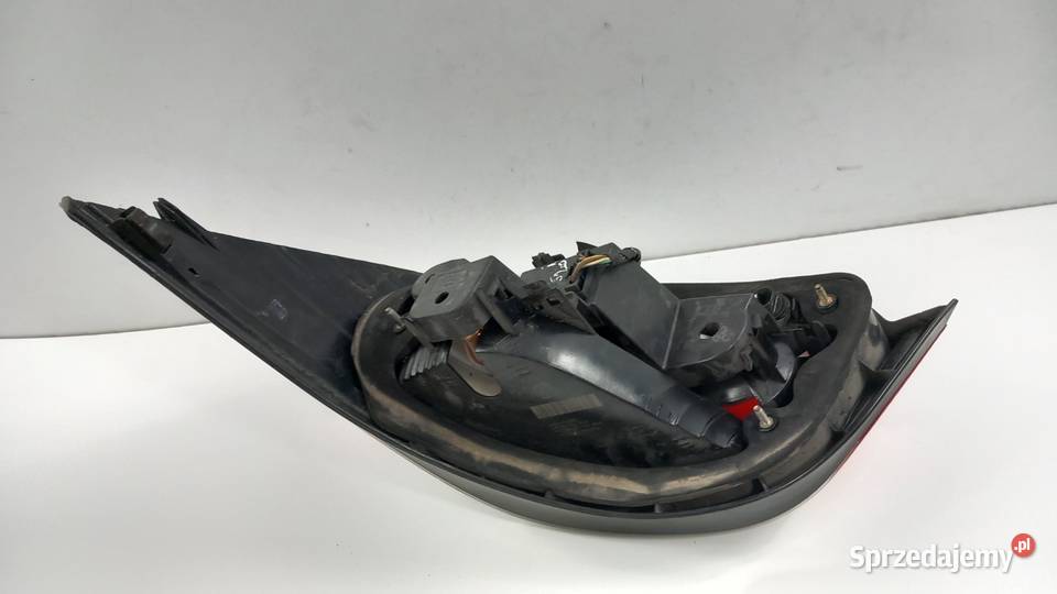 BMW E60 SEDAN LAMPA TYŁ LEWA Zbierkowo