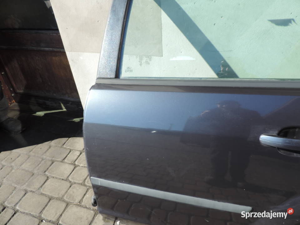 FORD FOCUS MK2 KOMBI DRZWI LEWY TYŁ KOLOR H4 Rok produkcji 2007 sprzedam