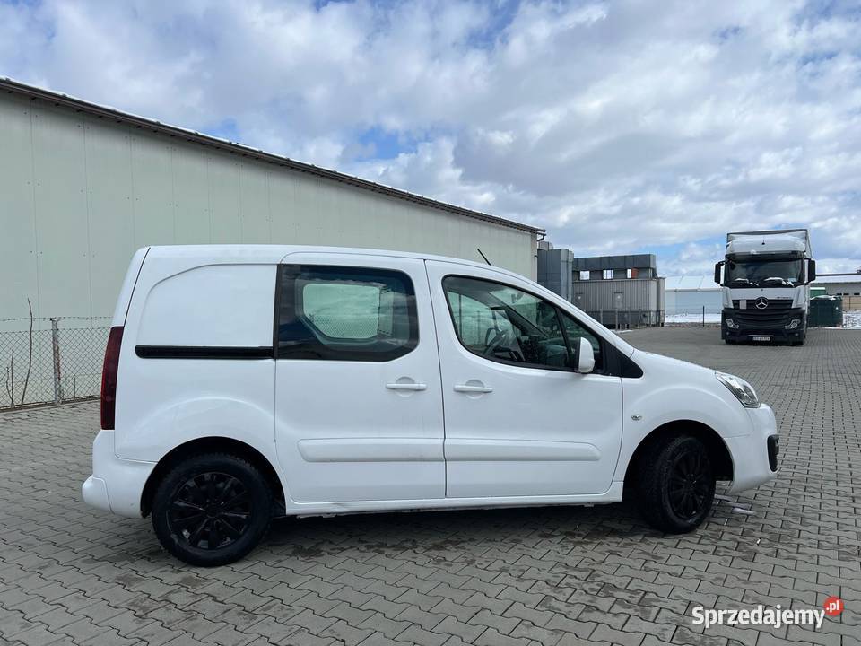 PEUGEOT PARTNER Automat Webasto nawigacja Partner Krosno