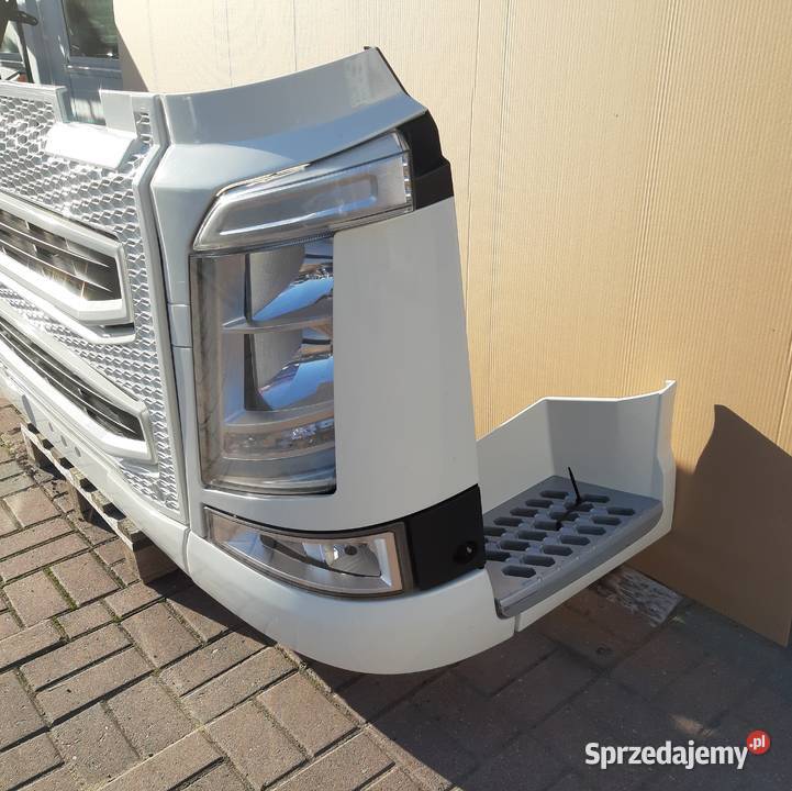 VOLVO FH4 ZDERZAK PRZÓD KOMPLETNY REFLEKTORY Trzciel sprzedam