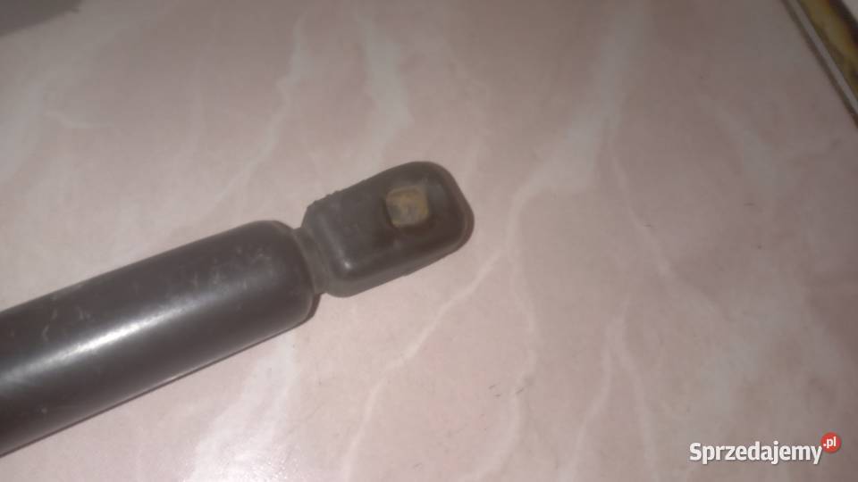 Dwa zawiasy do klapy tylnej BMW e36 osobowe Wrocław sprzedam
