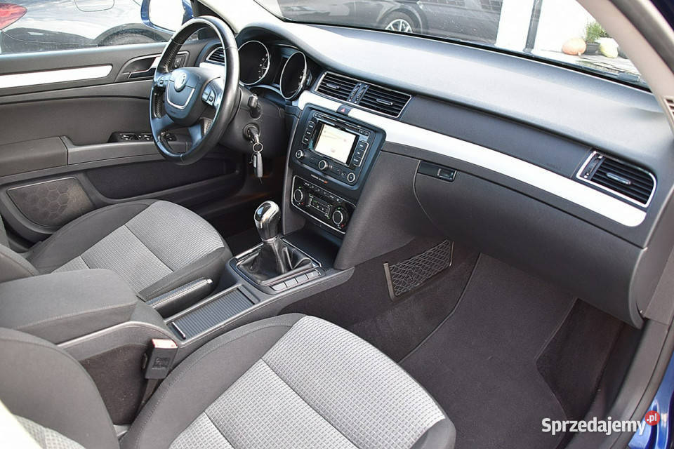 koda Superb 16Tdi 105 Navi Xenon Gwarancja II aluminiowe felgi Nowe Kucice
