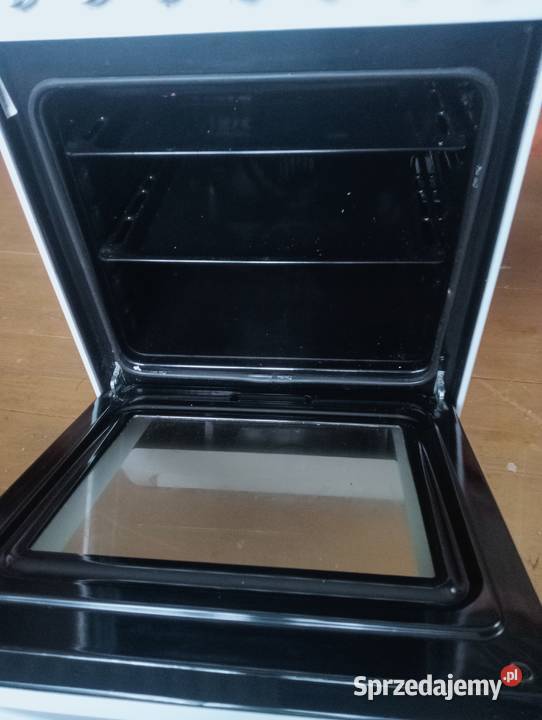 Kuchenka gazowa z piekarnikiem