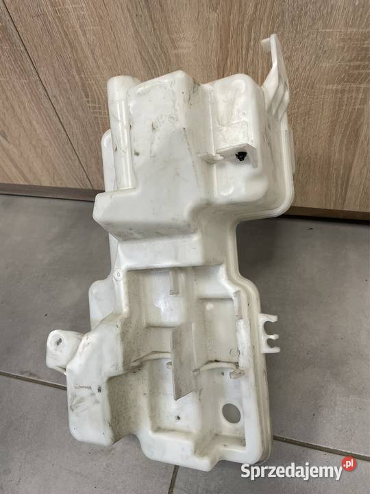 Volvo V40 XC40 zbiorniczek spryskiwaczy 32237460 Kozubszczyzna