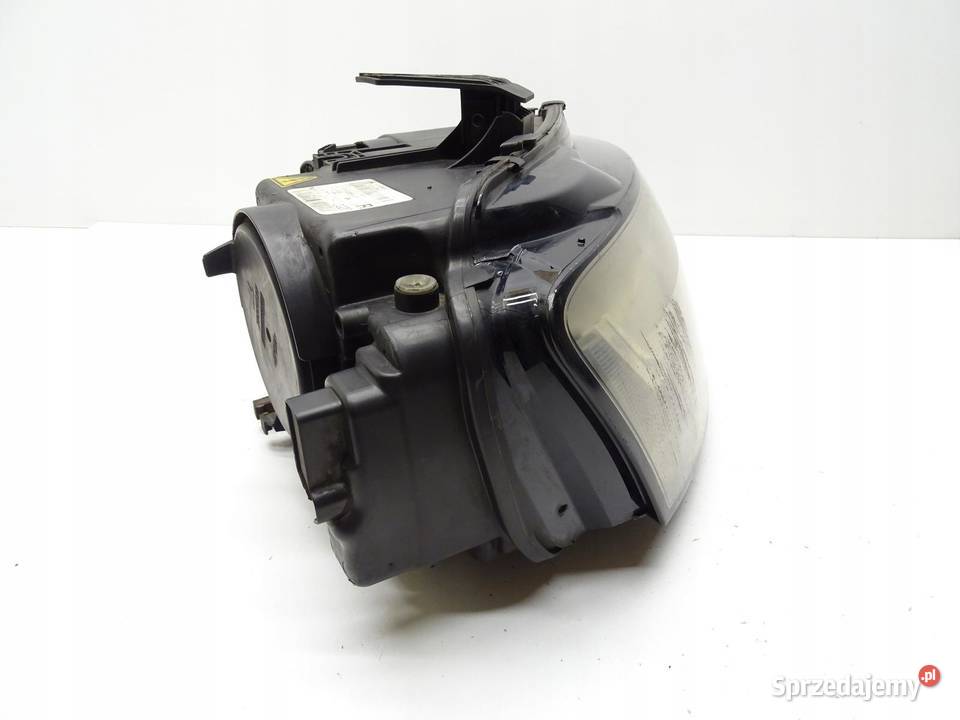 LAMPA REFLEKTOR PRAWA PRAWY PRZÓD PRZEDNIA AUDI osobowe małopolskie