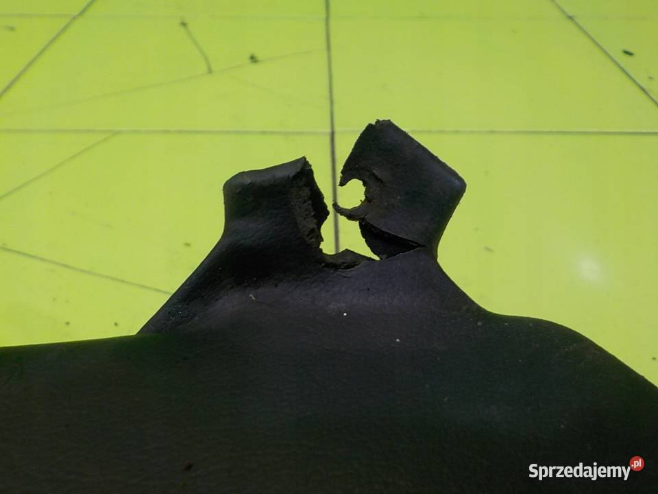 LANCIA BETA 20 B 83r COUPE 2D boczek bagaznika Suków