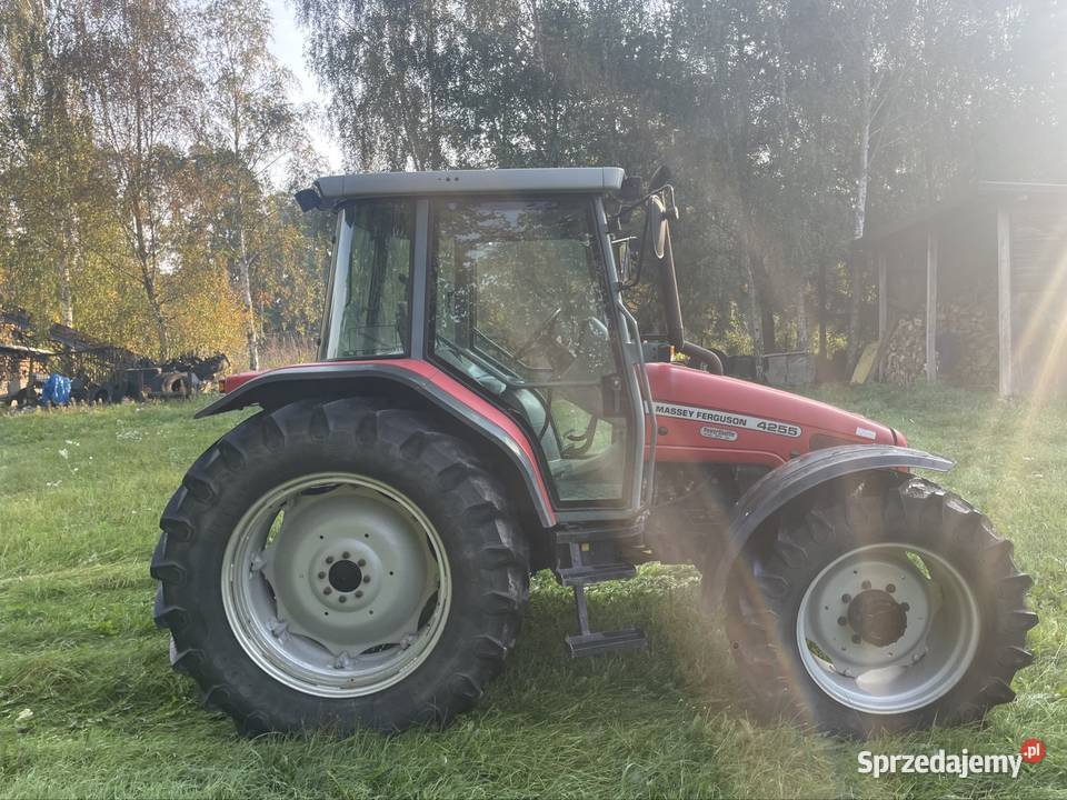 Massey Ferguson 4255 Borysew