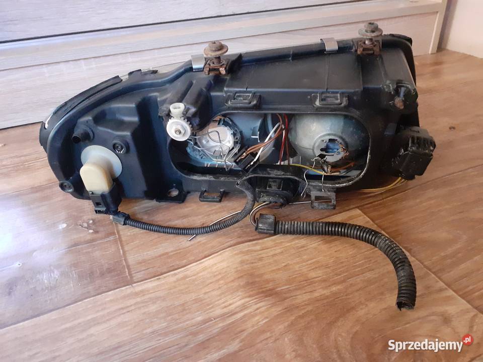 Lampy przód audi a3 8l Lift HELLA 002003 osobowe