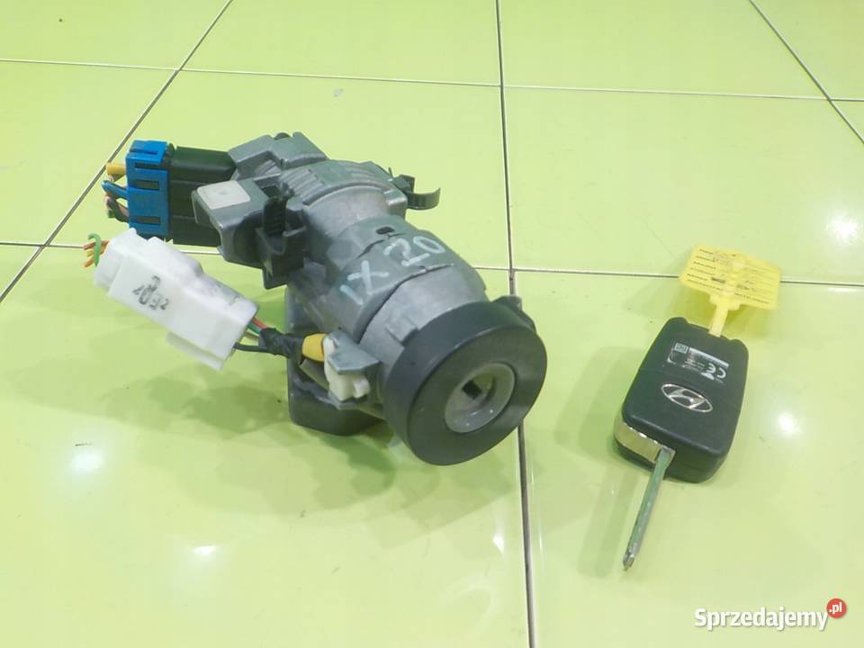 HYUNDAI ix20 16 CRDI 13r 5D stacyjka z Stacyjki i kluczyki Suków sprzedam