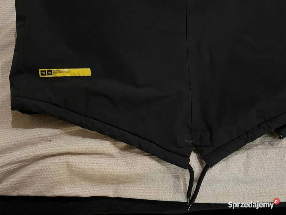 Czarna kurtka parka Stalowa Wola