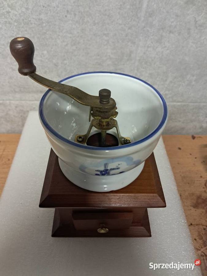 młynek do kawypieprzu z prlu stan wys 15 szer 12 Młynki i moździerze Sandomierz