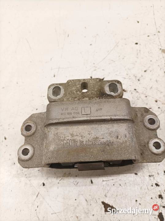 PODUSZKA SILNIKA 1K0199555 16 8V Skoda Octavia Rok produkcji 2013 świętokrzyskie