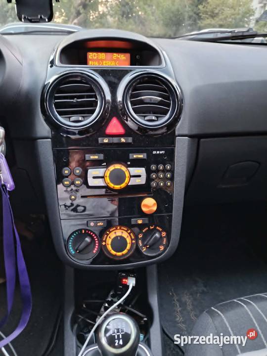 Opel Corsa 13 CDTI 111 2010 klima tempomat el