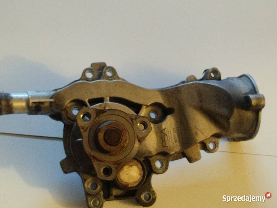 Używana Pompa wody Opel Zafira c 14 turbo