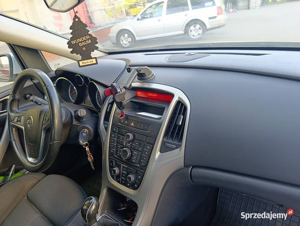 Opel Astra J 2011 diesel Ksawerów sprzedam
