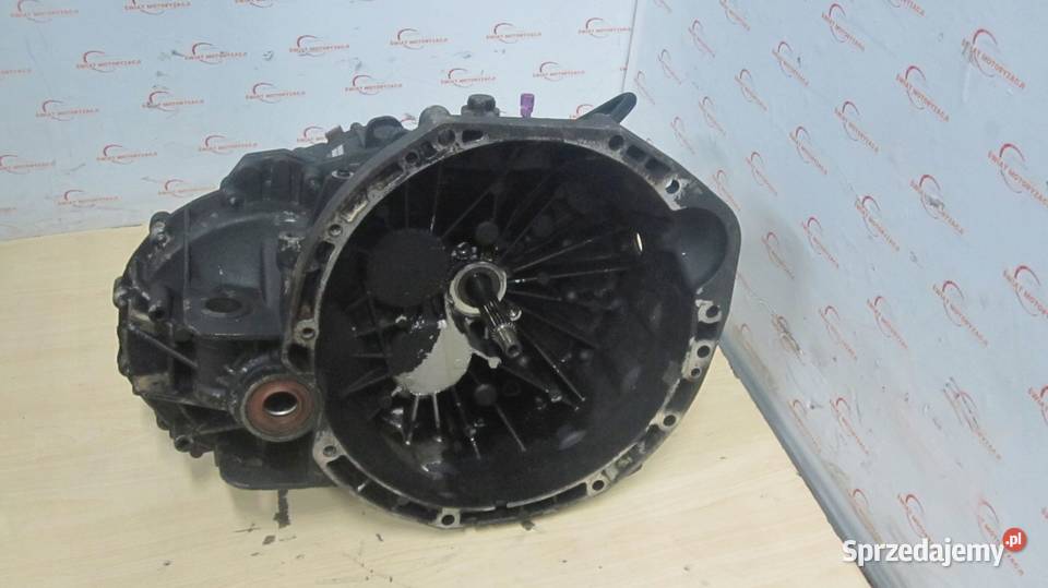TRAFIC VIVARO 20 DCI M9R780 EURO4 08r skrzynia Kielce