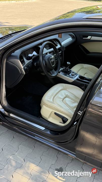 Audi A4 B8 Avant 20 Tfsi Quattro grafitowy