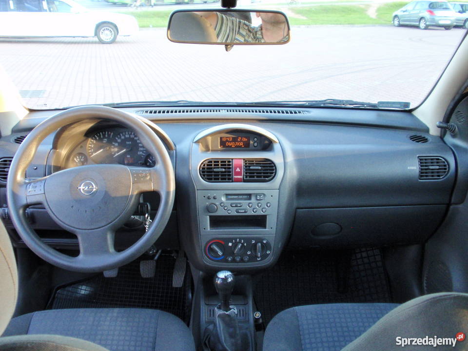 Opel Corsa C 12 Benzyna 2004 Klima Alarm centr autoalarm Białystok