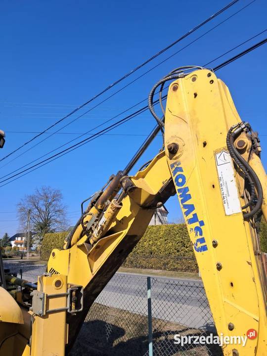 Komatsu wb97s z 2004r sprowadzona Mielec