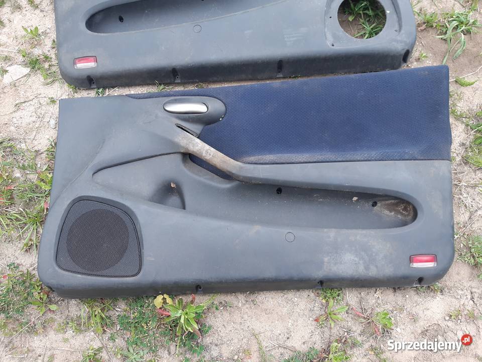 Fiat Stilo 3d 3 drzwi tapicerka drzwi lewa prawa osobowe Ksawerów