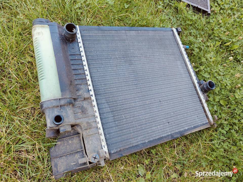 Bmw e36 chłodnica wody oryginał 100 szczelna łódzkie Aleksandrów Łódzki