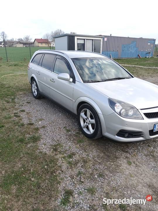 Opel Vectra C kombi Rok produkcji 2006 Piaski sprzedam