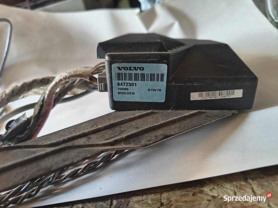 Radio i wzmacniacz Volvo S60 Łajski