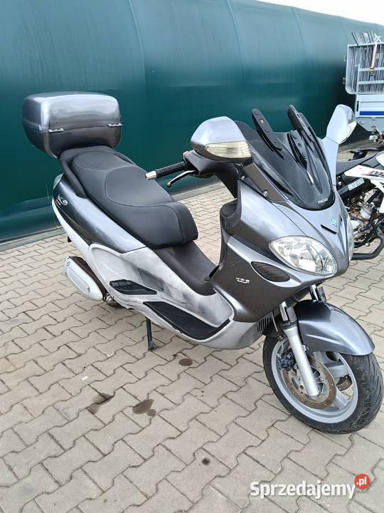 Skuter Piaggio X9 Gostomia