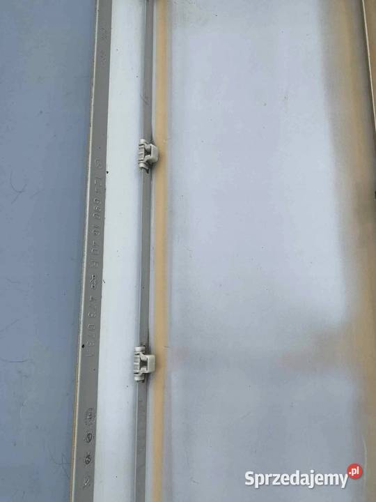 MercedesBenz E W124 1992 Listwa drzwi Lewy przód Łagiewniki