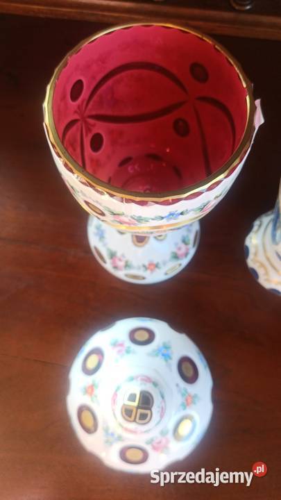 Amfora kielich z pokrywką pomorskie