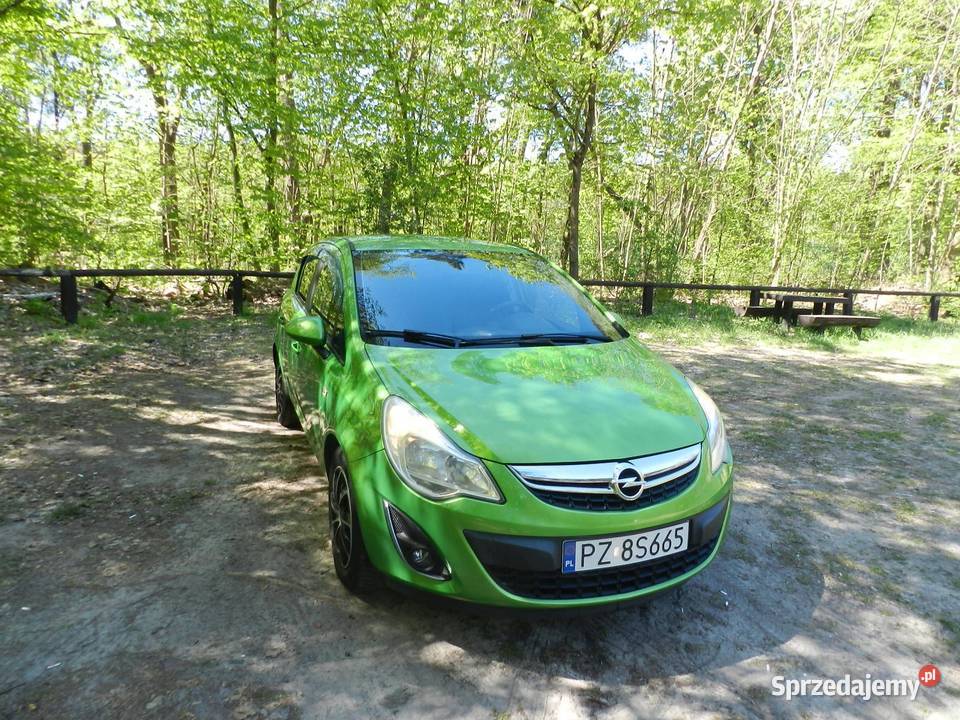 Opel Corsa D benzyna 14 100 5drzwi klima Livt